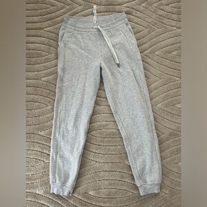 Lululemon Scuba Jogger - Size 8